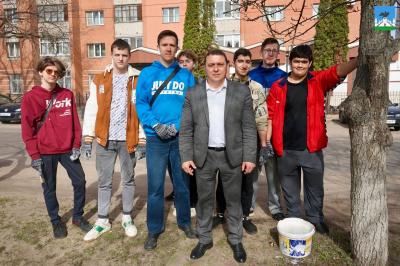 «С любовью к городу!» - орловские студенты вышли на уборку 