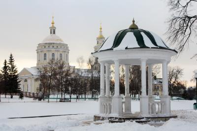 Сегодня днём город от снега убирают 34 единицы техники