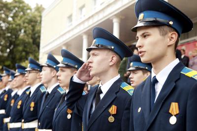 Изменились условия поступления в военные вузы