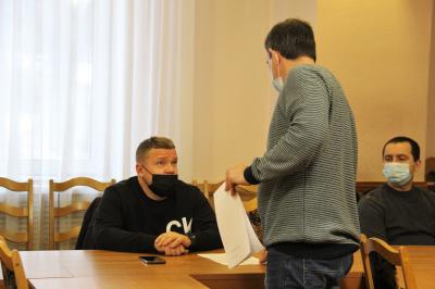 Запущена процедура одностороннего расторжения муниципального контракта с одним из перевозчиков