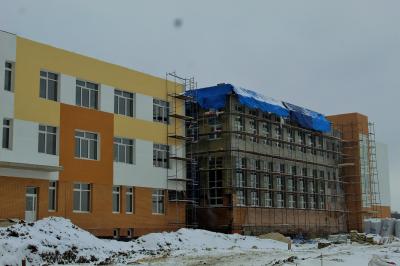 Завершается внутренняя черновая отделка школы на ул. Зеленина
