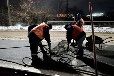 За два месяца ямочный ремонт провели на 22 участках дорог