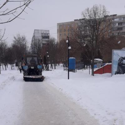 Спецавтобаза поставила новый рекорд по количеству вывезенного снега 