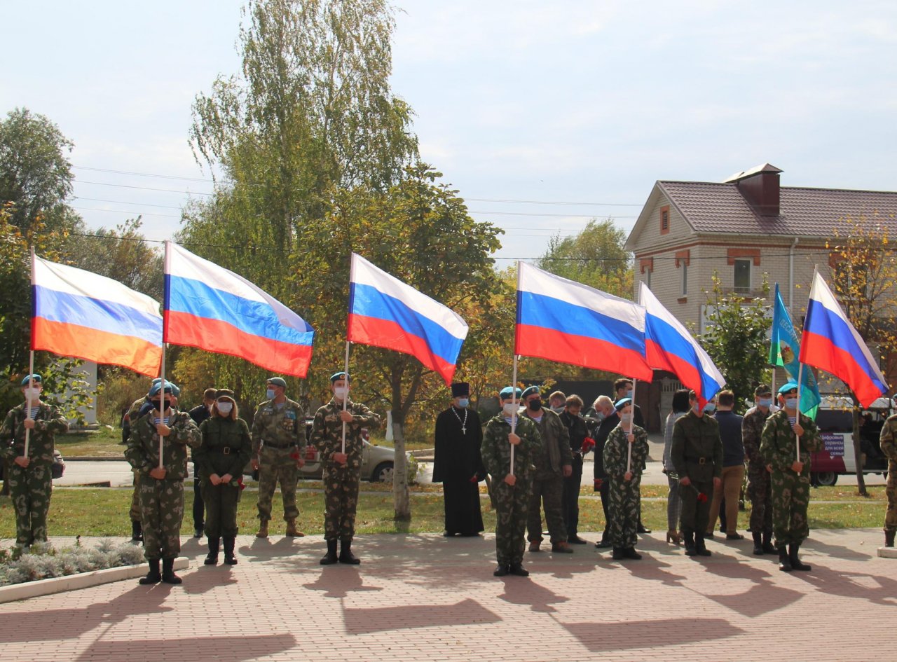 В Орле почтили память воинов-десантников