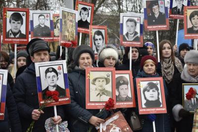Около 1 000 орловцев прошагали в «Бессмертном батальоне»