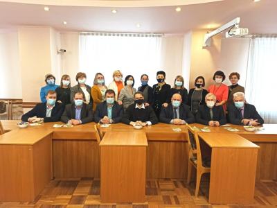 Коллектив профсоюзной организации администрации Орла поздравляет защитников Отечества