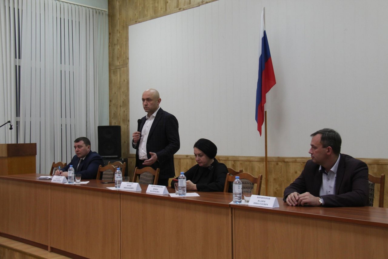 Мэр Орла встретился с представителями ТОС Железнодорожного района Мэр Орла встретился с представителями ТОС Железнодорожного района