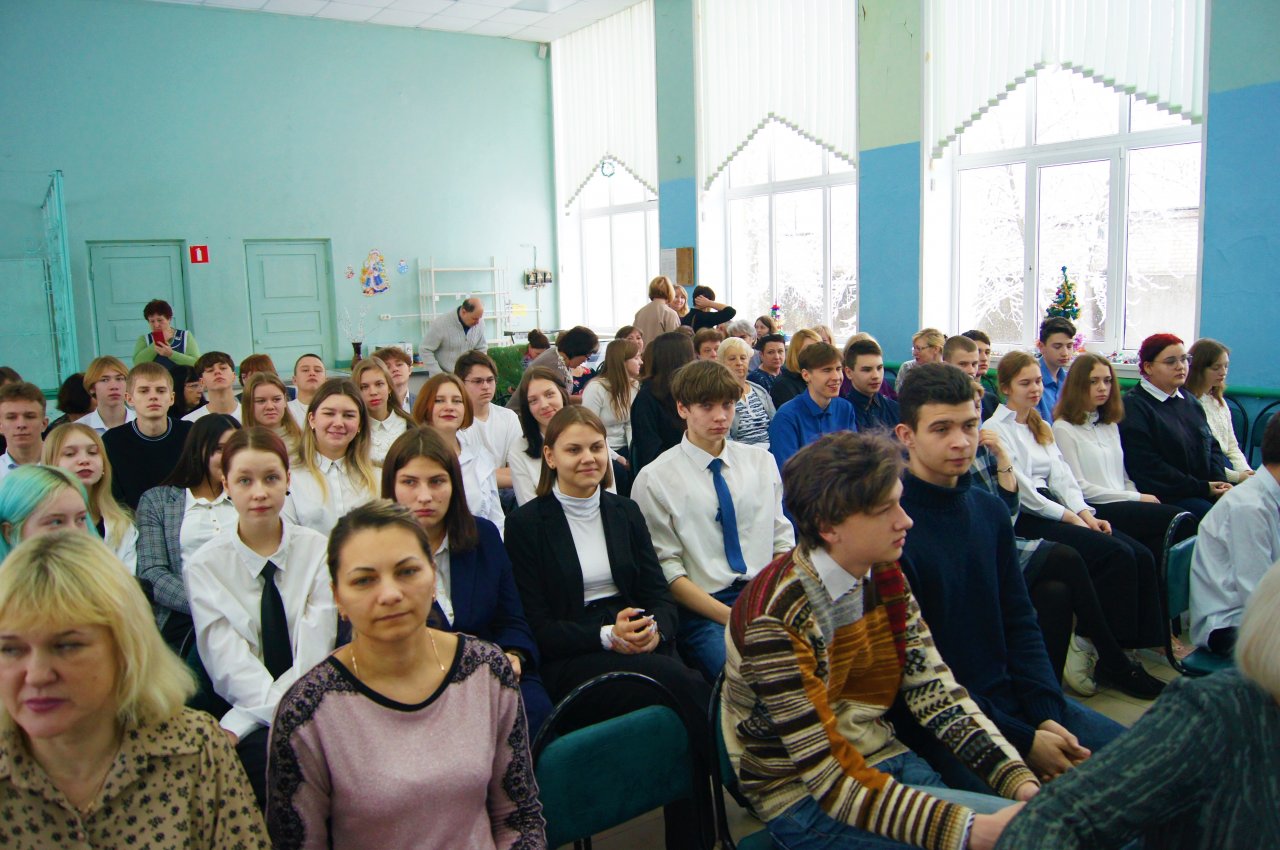 Орловские школьники встретились с участником СВО 