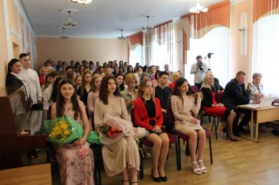 В детской школе искусств №2 им. М.И. Глинки прошёл выпускной вечер