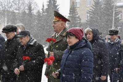 В честь Дня защитника Отечества в Орле прошел торжественный митинг