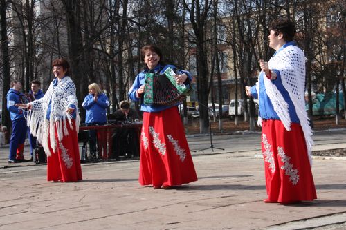 В Орле отметили третью годовщину возвращения Крыма в состав России В Орле отметили третью годовщину возвращения Крыма в состав России