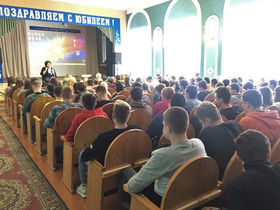 Участникам фестиваля «Молодое поколение выбирает» рассказали об опасных зависимостях Участникам фестиваля «Молодое поколение выбирает» рассказали об опасных зависимостях