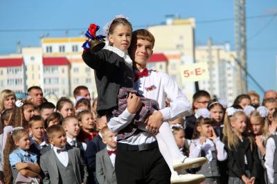 В школах Орла прозвенел Первый звонок 
