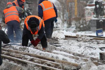 	Руководители города и области проверили ход работ на Красном мосту