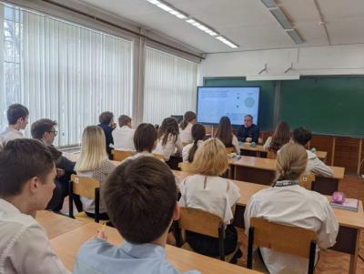 Орловским школьникам рассказали о квантовом мире