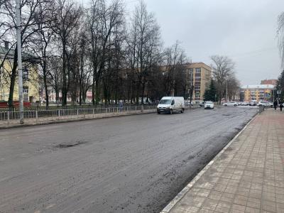 «Спецавтобаза» набирает обороты по ямочному ремонту 