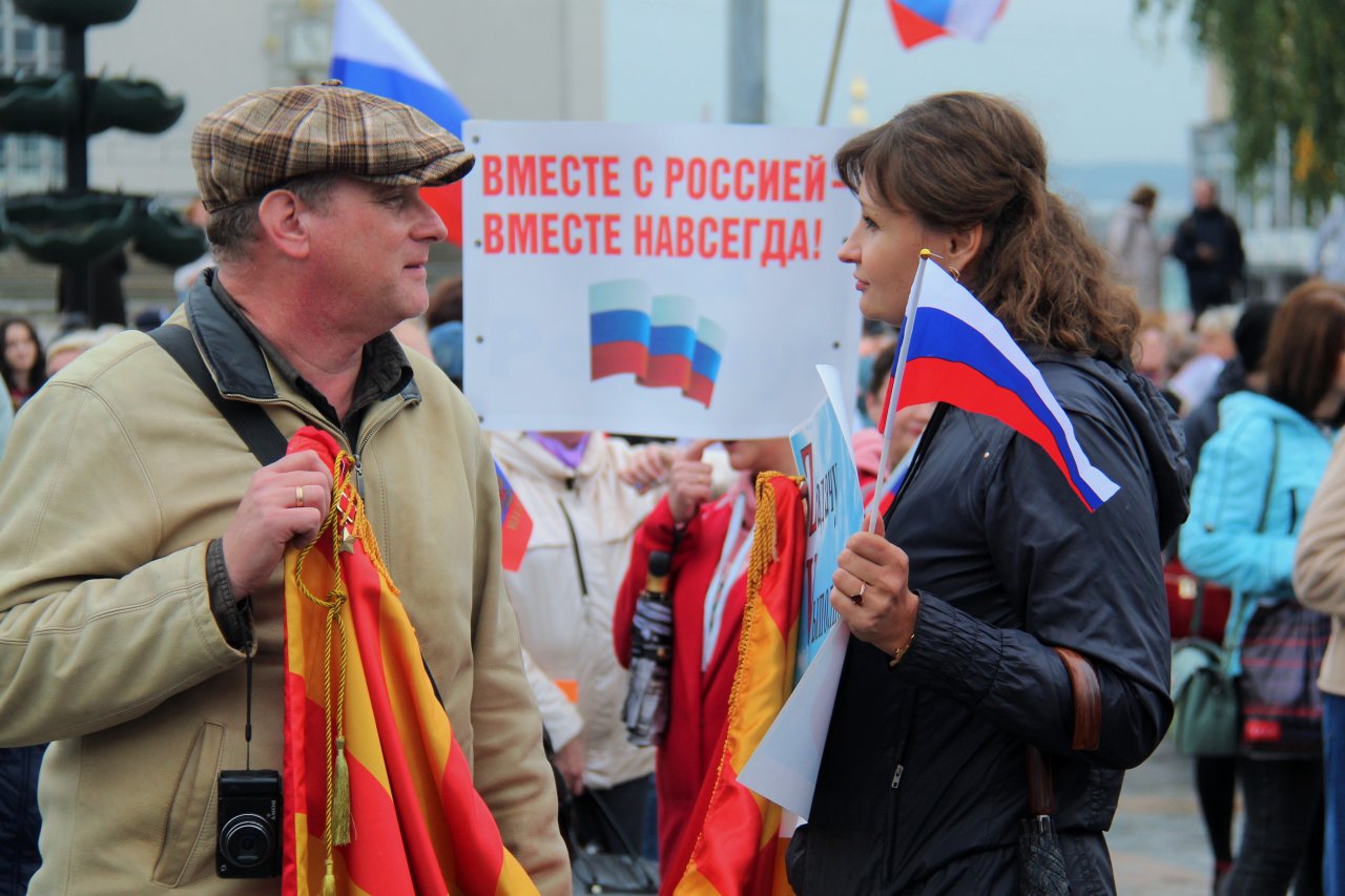 «Мы всегда были ваши»: в Орле прошёл митинг-концерт «Своих не бросаем»