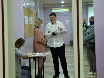 ЕГЭ по обществознанию сдали 806 одиннадцатиклассников
