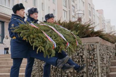 Россия празднует День защитника Отечества