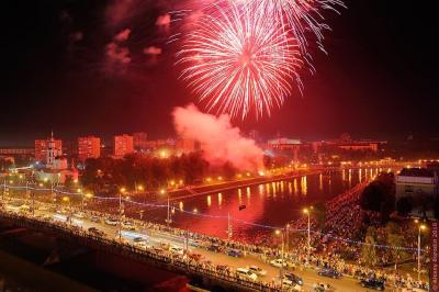 Небо над Орлом в День Победы озарится фейерверками