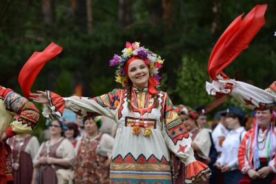 Орловцев приглашают на ежегодный Международный фольклорный праздник «Троицкие хороводы».
