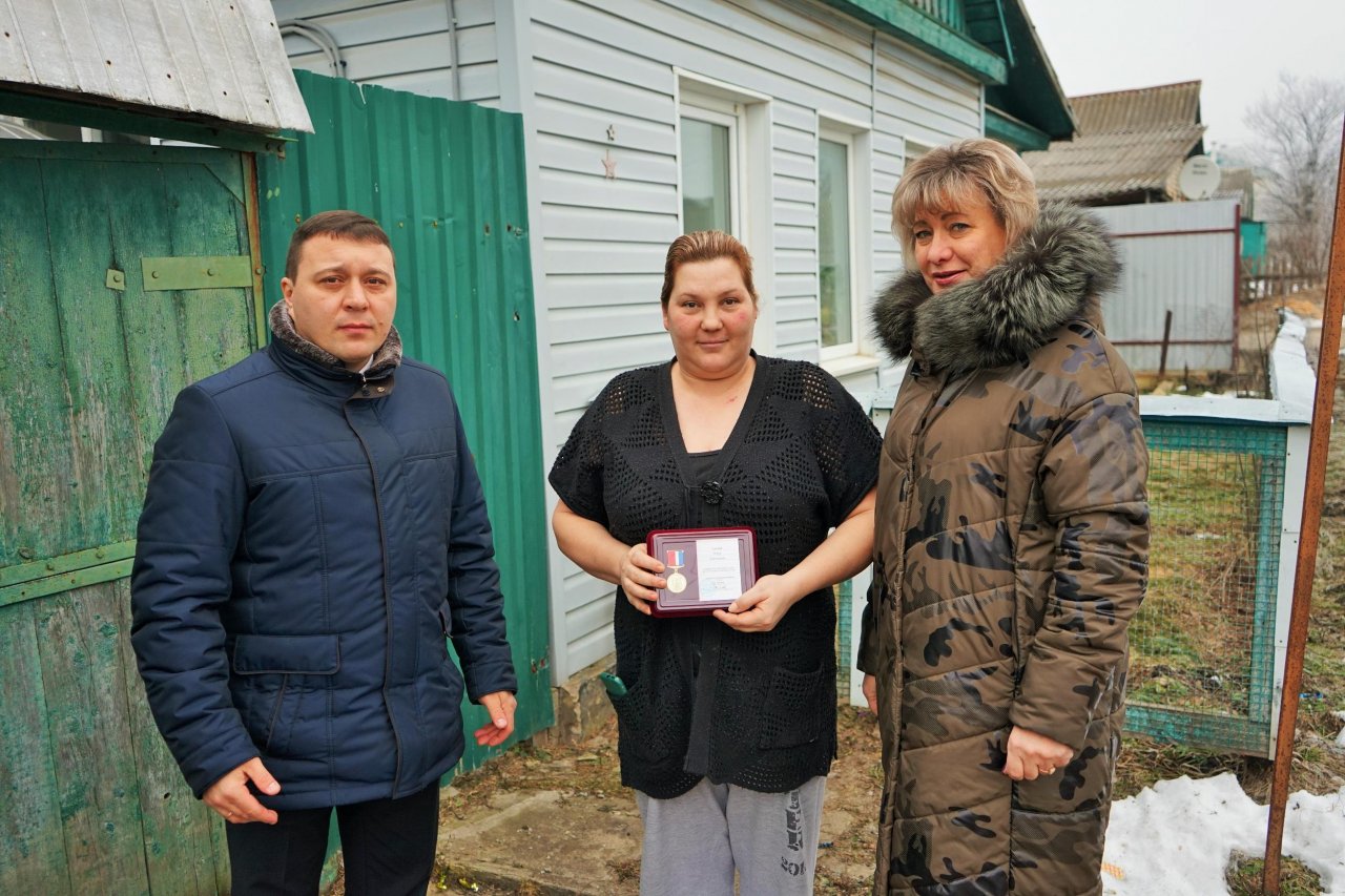 Ветеранов  из Железнодорожного района наградили юбилейными знаками «85 лет Орловской области»