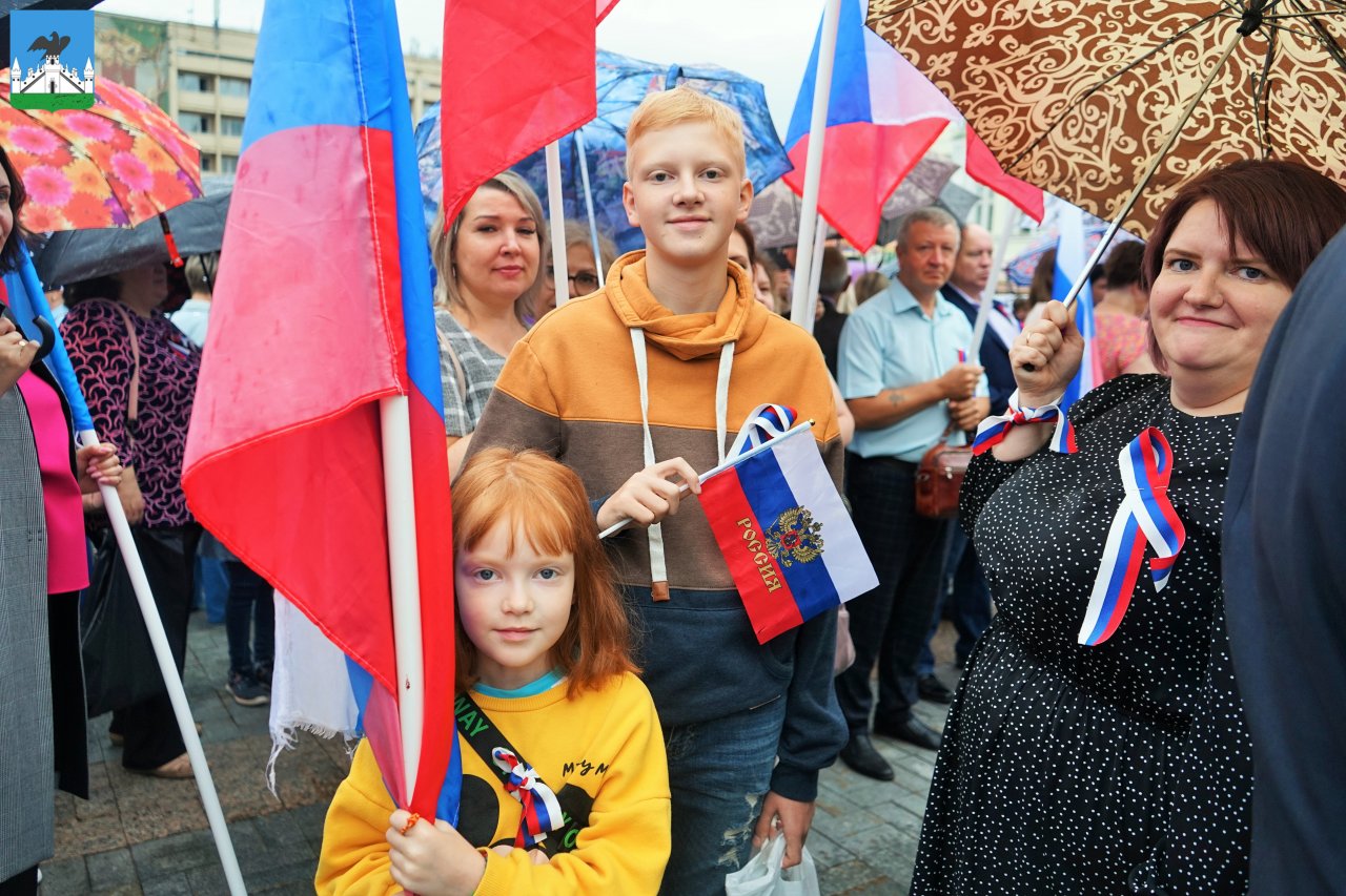 С Днём Государственного флага! С Днём Государственного флага!