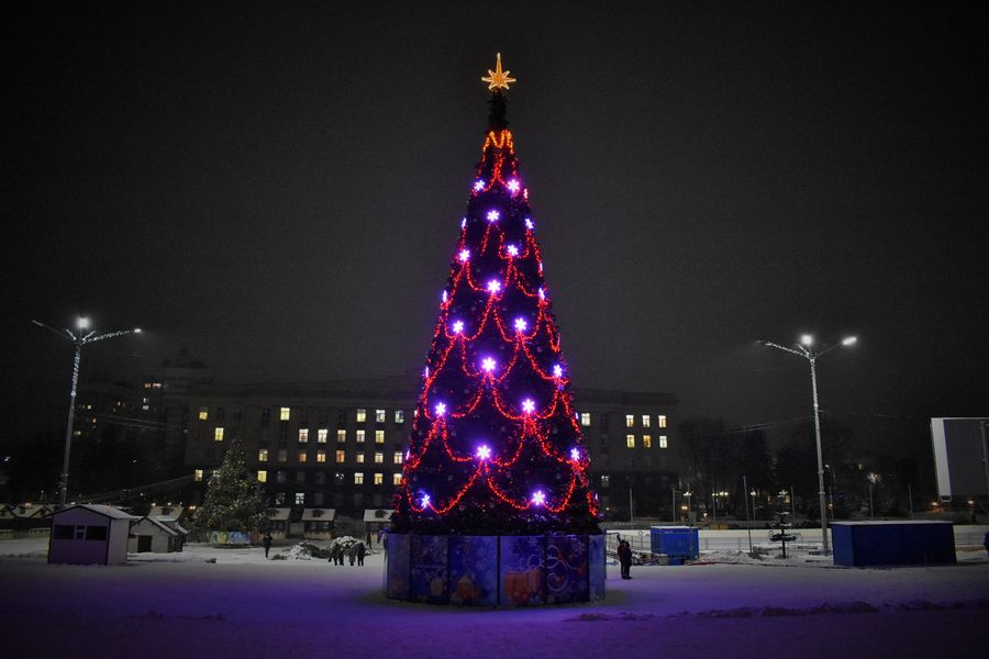 Приглашаем жителей и гостей Орла на открытие центральной ели и ледового катка Приглашаем жителей и гостей Орла на открытие центральной ели и ледового катка