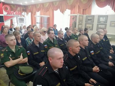 Более 20 призывников проводили на военную службу