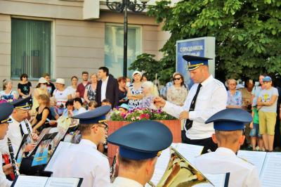 Город Орёл продолжает отмечать 77-ю годовщину освобождения от фашистских захватчиков