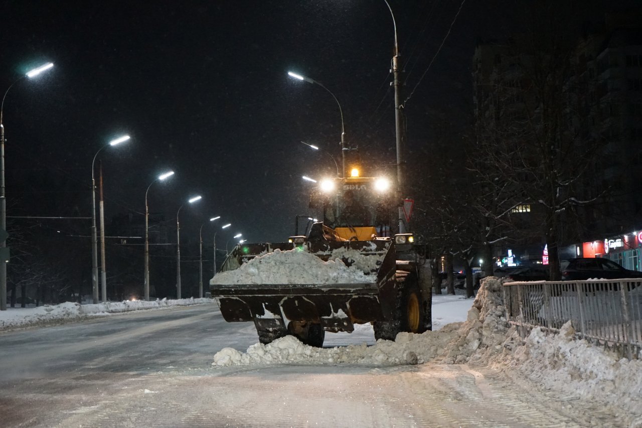 85 единиц спецтехники готовы к зимнему содержанию города