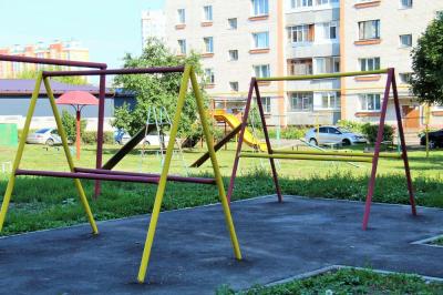 Александр Муромский проверил ремонт двора на ул. Автовокзальной, 77а