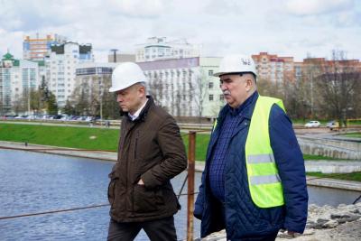 Мэр Орла вышел в прямой эфир с Красного моста 