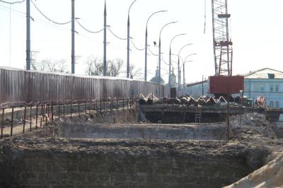 Работы на Красном мосту приостановлены