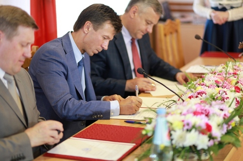 Новосибирск стал городом-партнёром Орла Новосибирск стал городом-партнёром Орла
