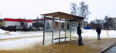 На этой неделе в Орле приступили к ремонту остановочных павильонов