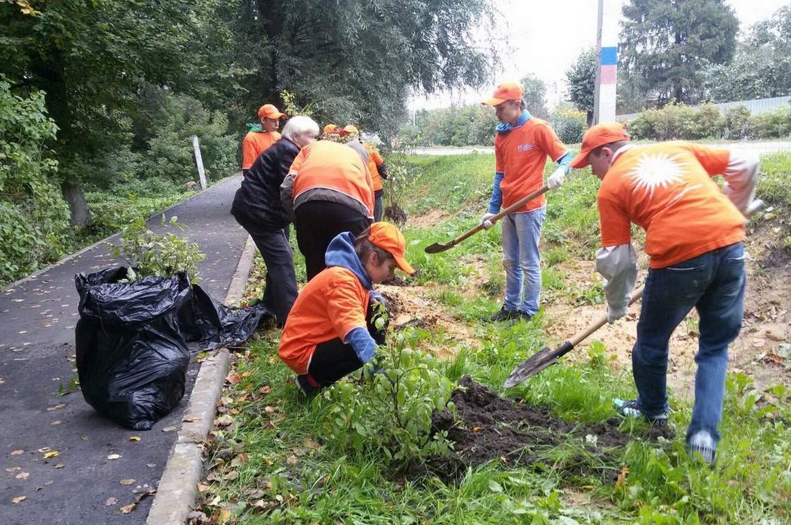 Более 400 подростков будут трудиться летом в экоотрядах