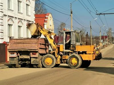 За сутки от пыли и грязи очистились более 3,5 км дорог 