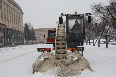 	Все силы Спецавтобазы брошены на уборку снега 