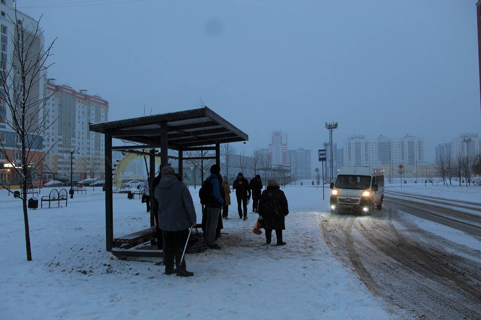 Остановка новая оренбург. Остановочные павильоны на севере. Новые остановки. Остановочных павильонов «ЭПИК-4».